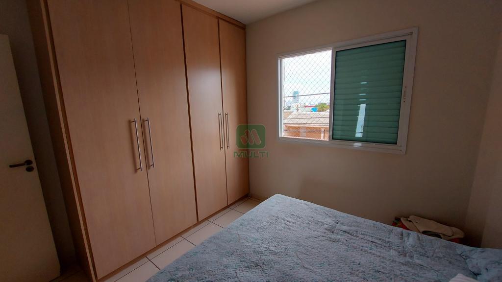 Apartamento à venda com 3 quartos, 122m² - Foto 13