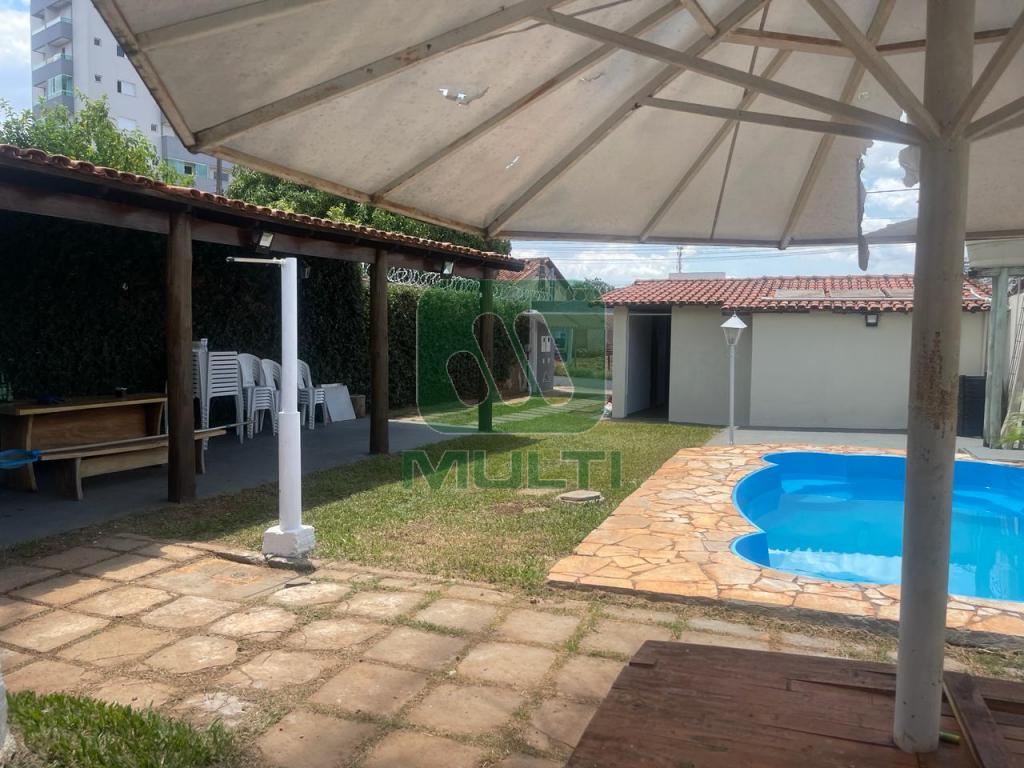 Casa à venda com 3 quartos, 120m² - Foto 9