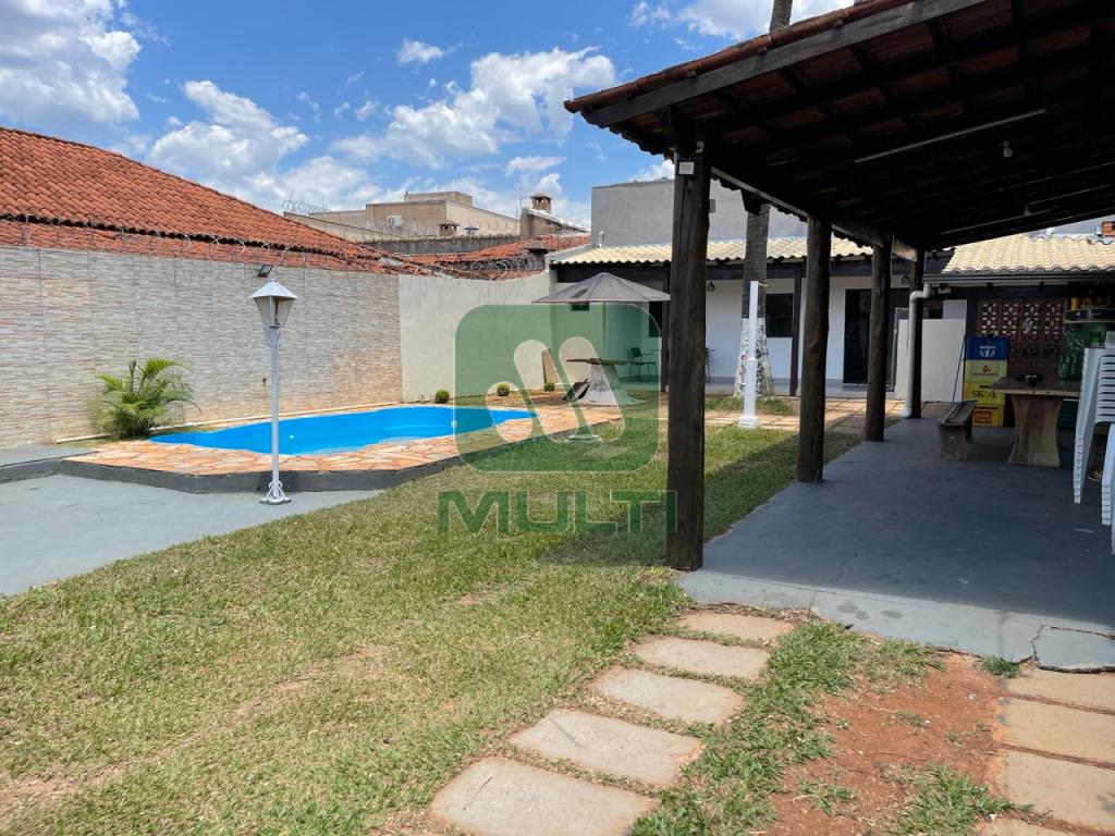 Casa à venda com 3 quartos, 120m² - Foto 13