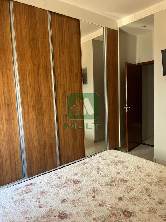 Casa à venda com 3 quartos, 190m² - Foto 9