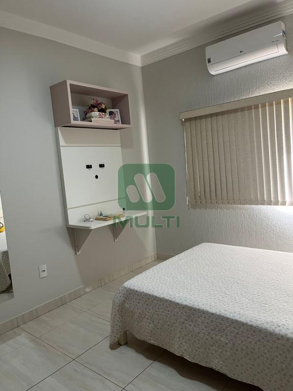 Casa à venda com 3 quartos, 190m² - Foto 10