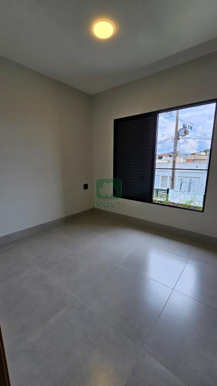 Casa à venda com 3 quartos, 88m² - Foto 12