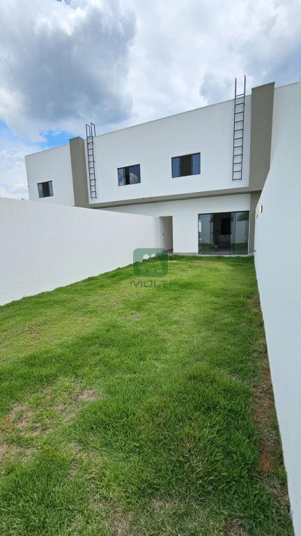 Casa à venda com 3 quartos, 88m² - Foto 15