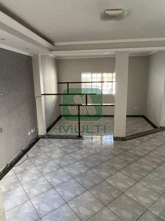 Casa à venda com 3 quartos, 313m² - Foto 15