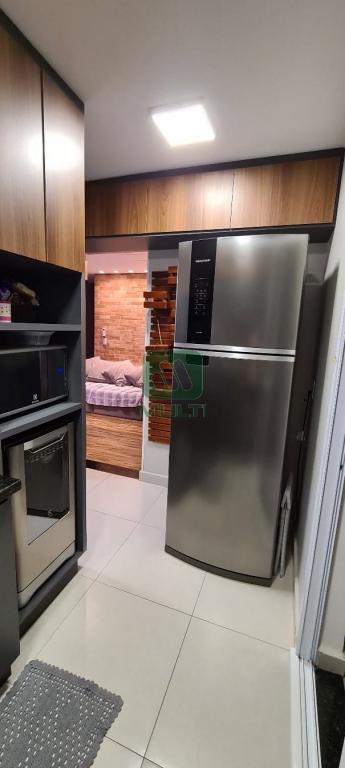 Apartamento à venda com 2 quartos, 66m² - Foto 9