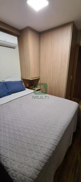 Apartamento à venda com 2 quartos, 66m² - Foto 24