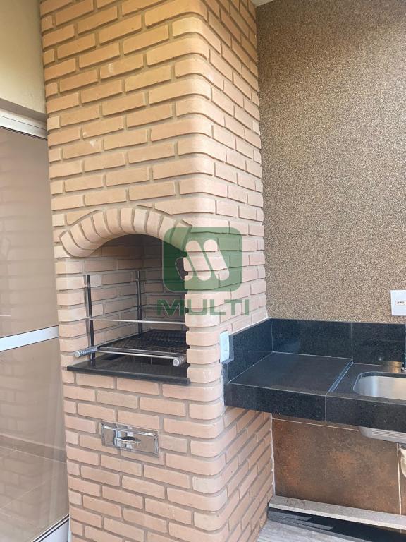 Apartamento à venda com 3 quartos, 75m² - Foto 4