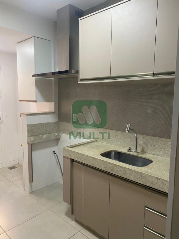 Apartamento à venda com 3 quartos, 75m² - Foto 6