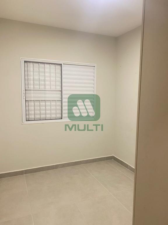 Apartamento à venda com 3 quartos, 75m² - Foto 13