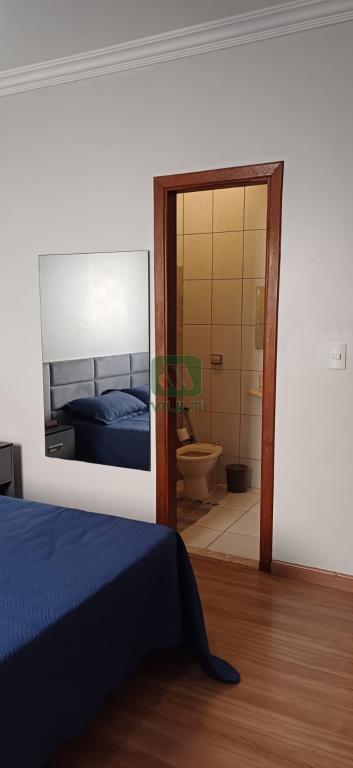 Casa à venda com 3 quartos, 280m² - Foto 18