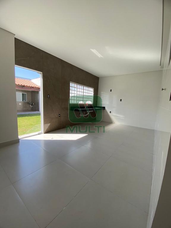 Casa à venda com 4 quartos, 150m² - Foto 4