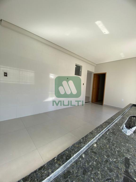 Casa à venda com 4 quartos, 150m² - Foto 6