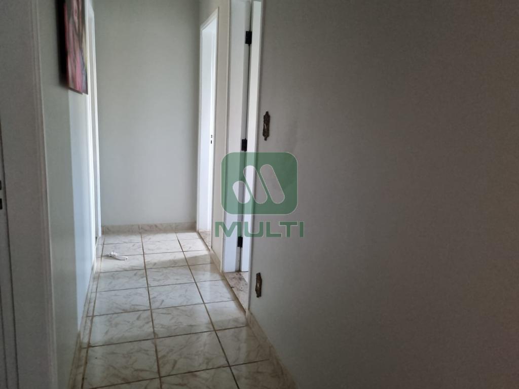 Apartamento à venda com 3 quartos, 98m² - Foto 4