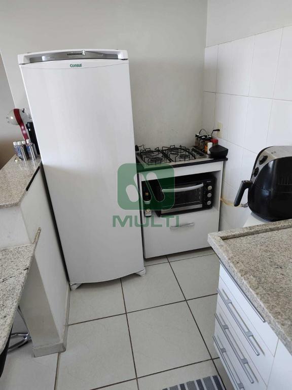 Apartamento à venda com 1 quarto, 40m² - Foto 5