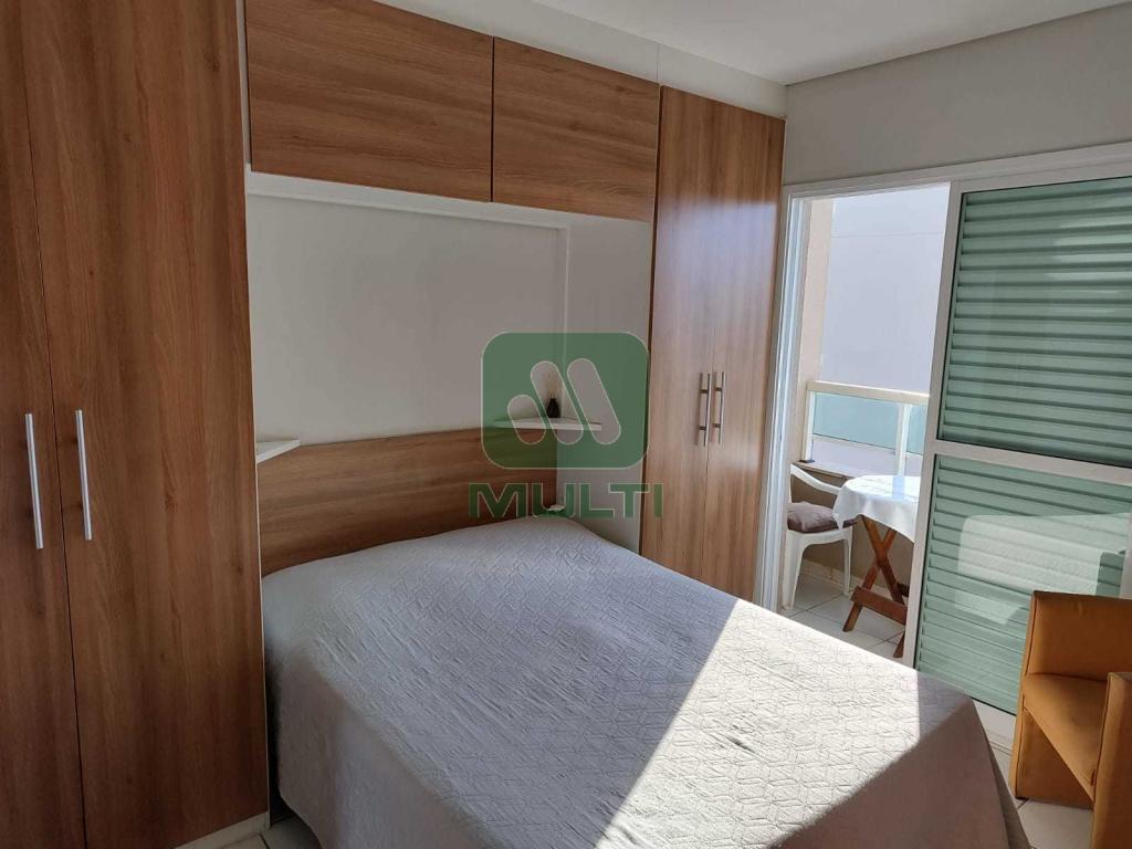 Apartamento à venda com 1 quarto, 40m² - Foto 9