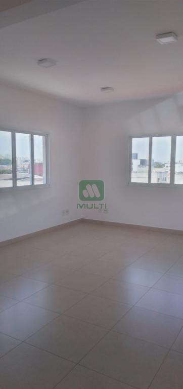 Conjunto Comercial-Sala à venda com 1 quarto, 33m² - Foto 2