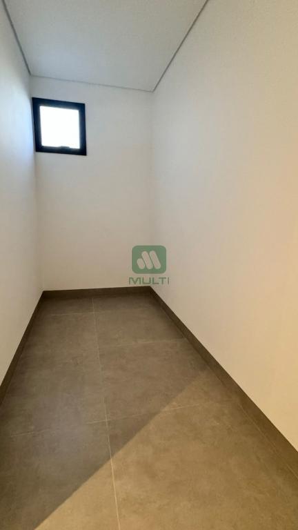 Casa à venda com 3 quartos, 150m² - Foto 15