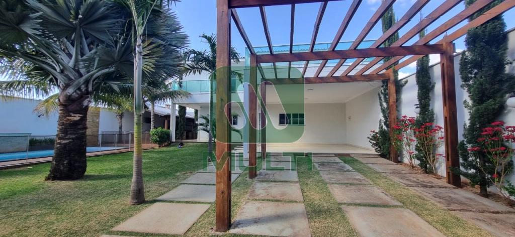 Casa à venda com 3 quartos, 375m² - Foto 30