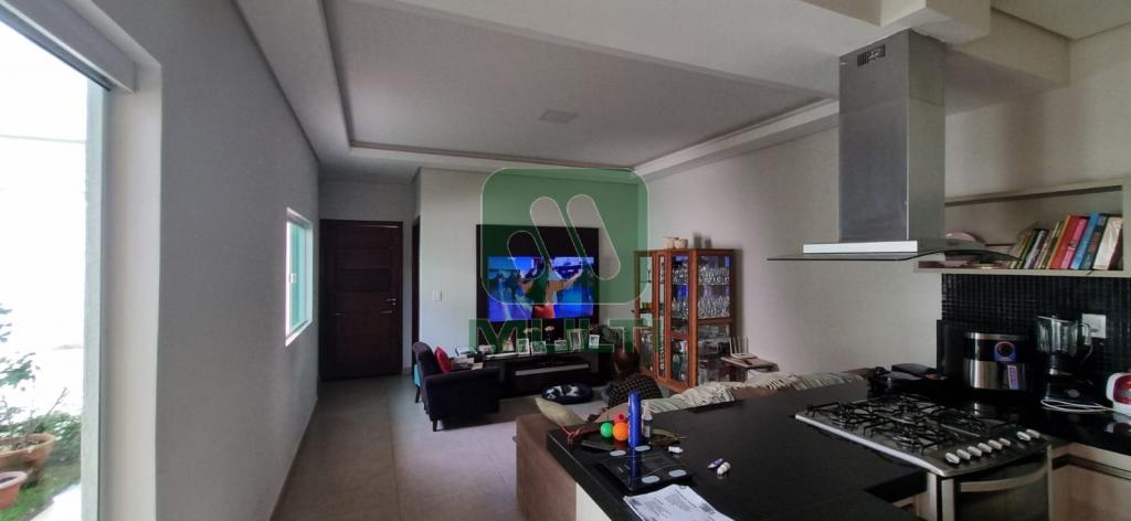 Casa à venda com 3 quartos, 168m² - Foto 3