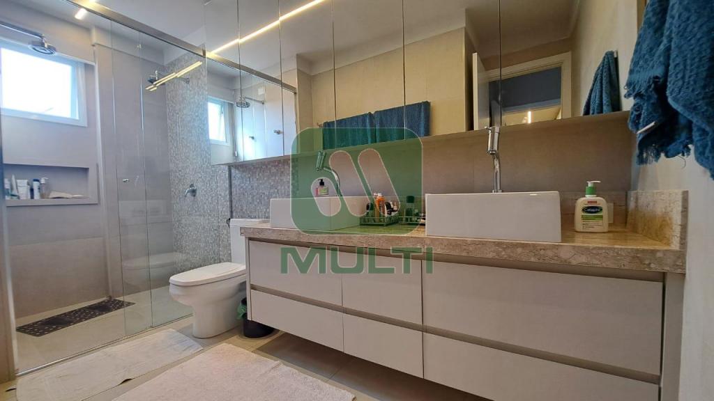 Apartamento à venda com 3 quartos, 198m² - Foto 21