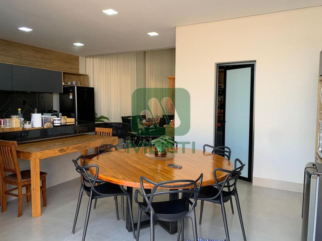 Casa de Condomínio à venda com 3 quartos, 182m² - Foto 12