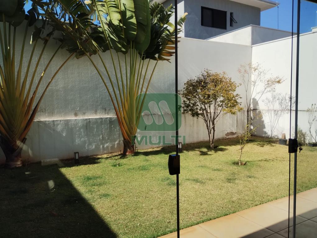 Casa de Condomínio à venda com 3 quartos, 256m² - Foto 32