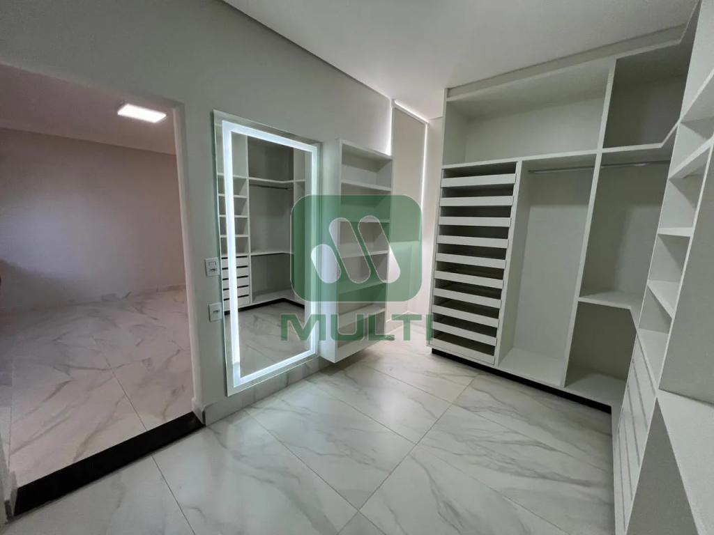 Apartamento à venda com 3 quartos, 230m² - Foto 9