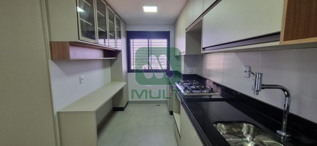 Apartamento à venda com 3 quartos, 93m² - Foto 4