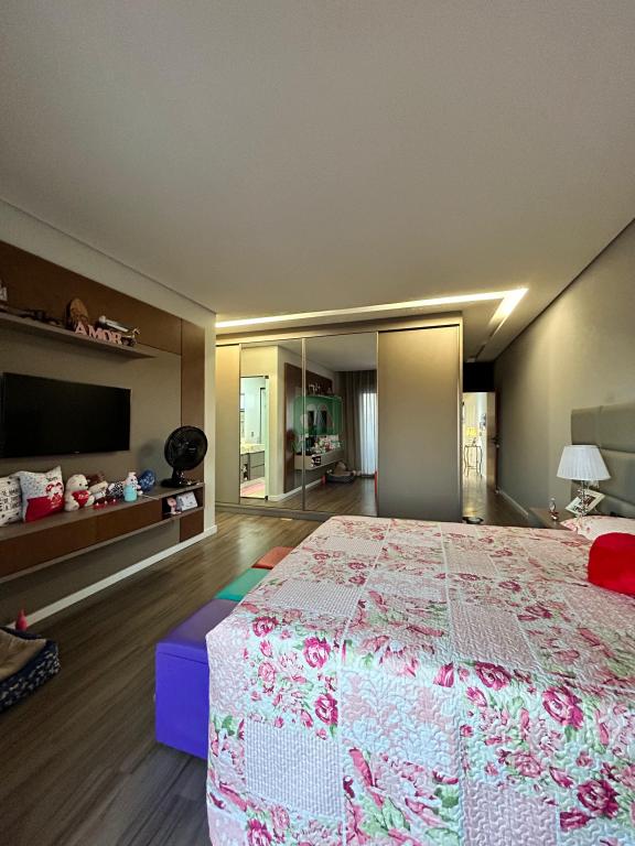 Casa à venda com 3 quartos, 200m² - Foto 14