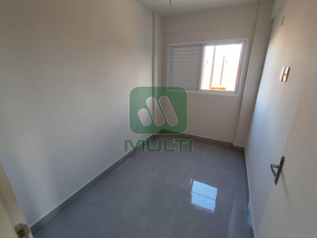 Apartamento à venda com 2 quartos, 43m² - Foto 9