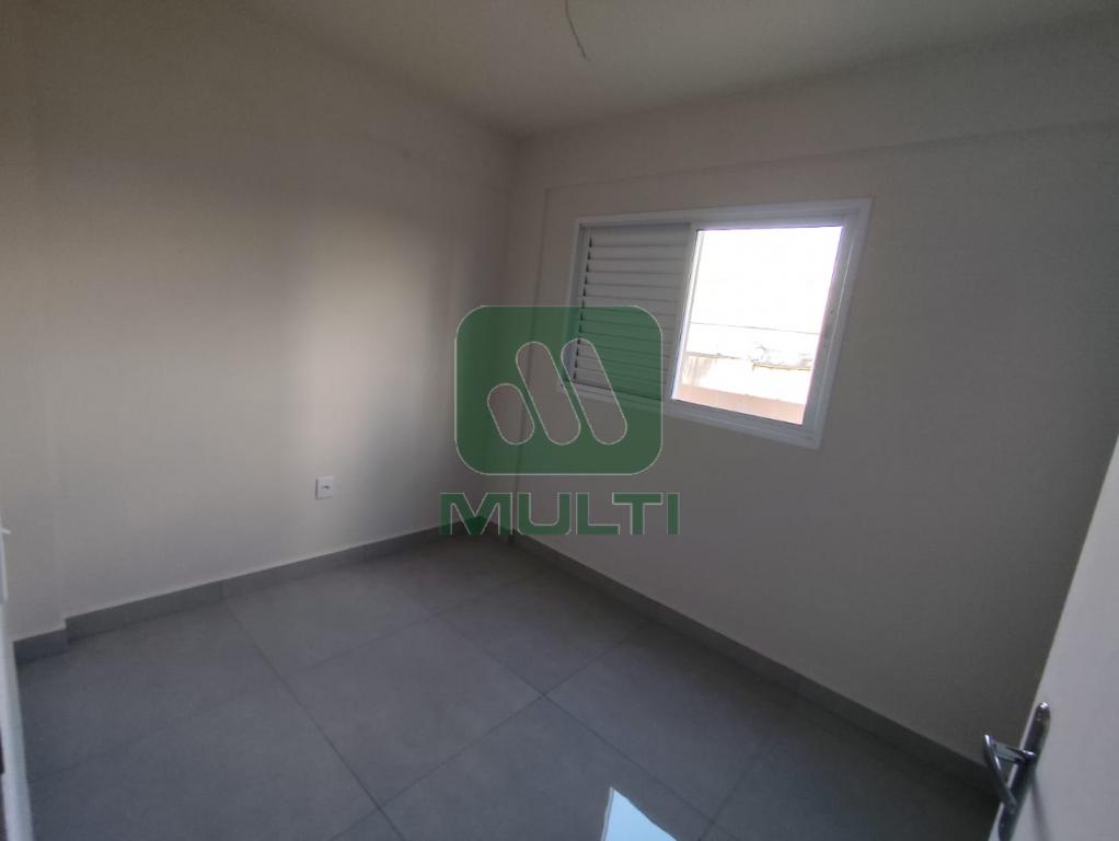 Apartamento à venda com 2 quartos, 43m² - Foto 11