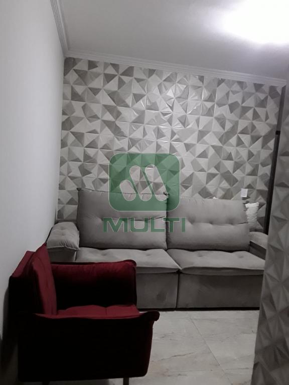 Apartamento à venda com 2 quartos, 60m² - Foto 1