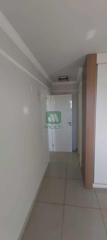 Apartamento à venda com 2 quartos, 62m² - Foto 7