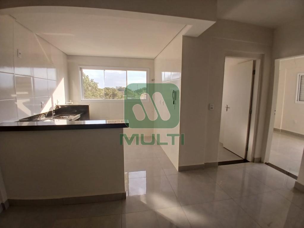 Apartamento à venda com 1 quarto, 42m² - Foto 1