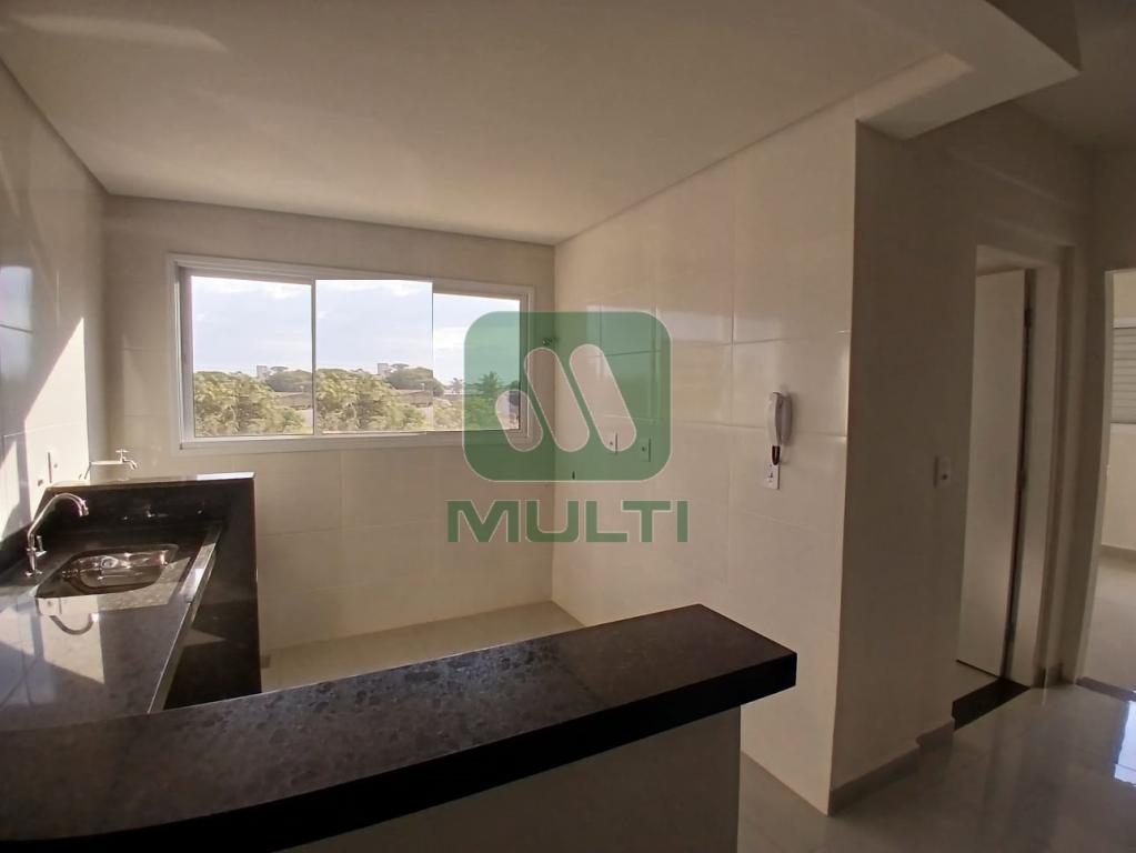 Apartamento à venda com 1 quarto, 42m² - Foto 3