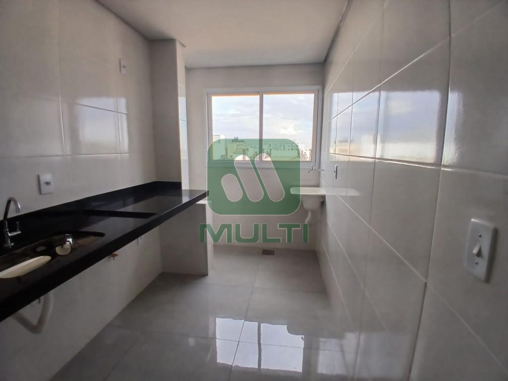 Apartamento à venda com 2 quartos, 42m² - Foto 5