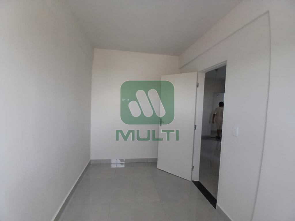 Apartamento à venda com 2 quartos, 42m² - Foto 9