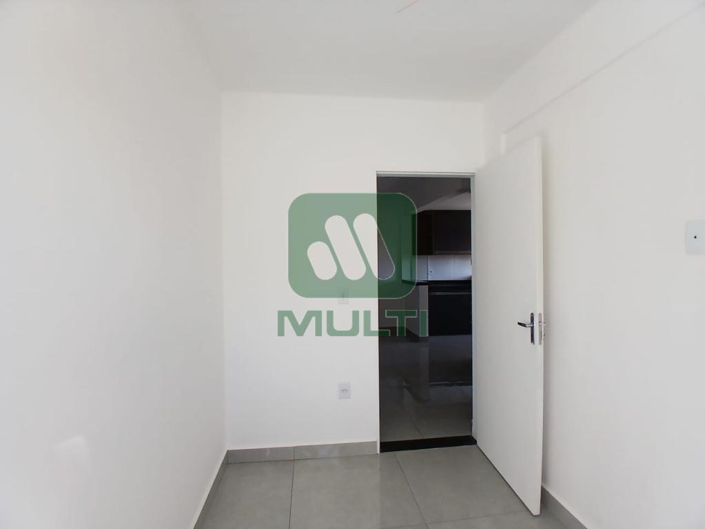 Apartamento à venda com 2 quartos, 42m² - Foto 10