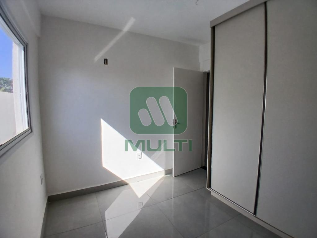 Apartamento à venda com 2 quartos, 42m² - Foto 12