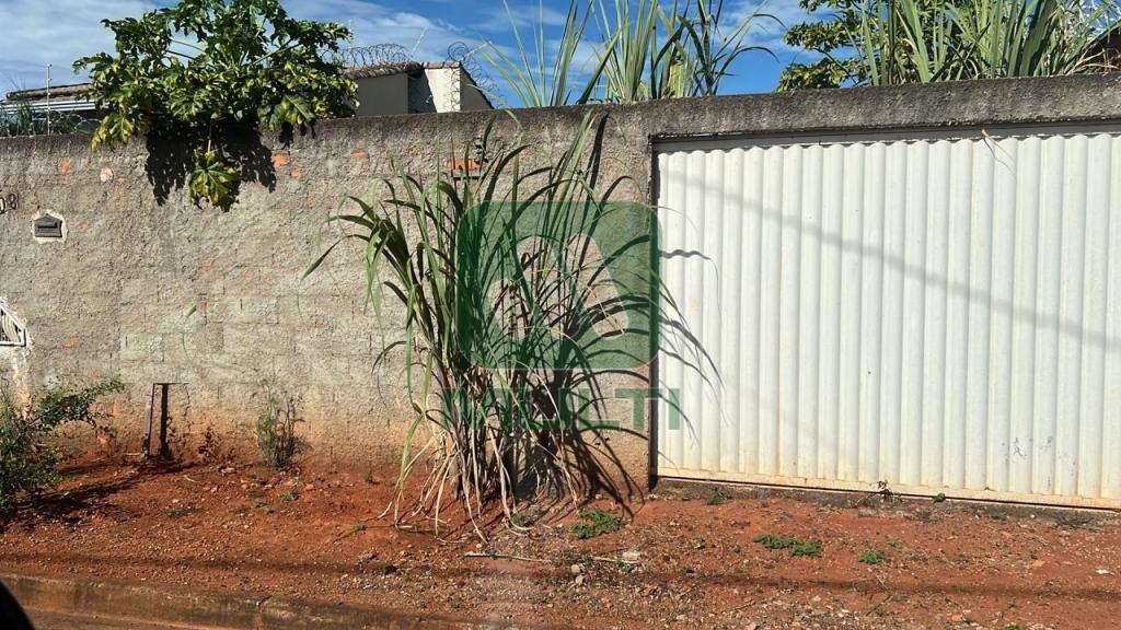 Terreno à venda com 1 quarto, 1m² - Foto 1