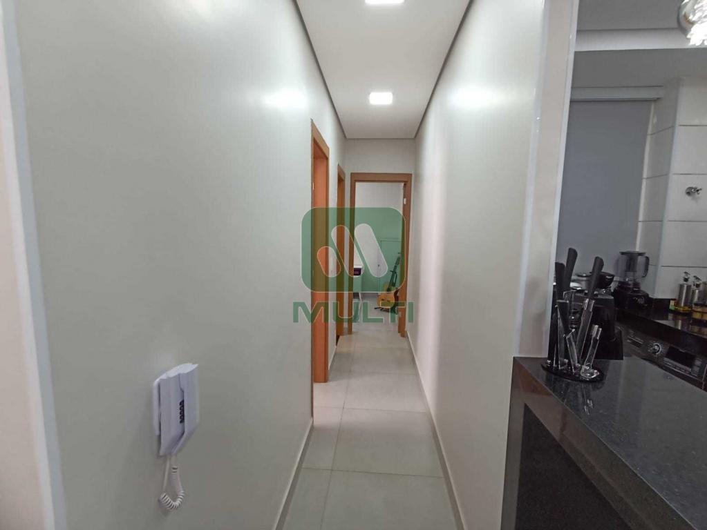 Apartamento à venda com 2 quartos, 50m² - Foto 4