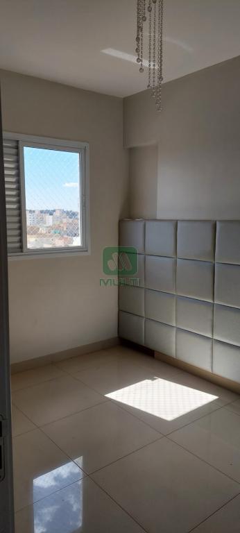 Casa à venda com 2 quartos, 60m² - Foto 15