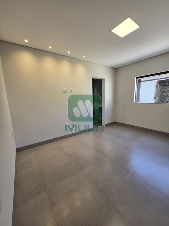 Casa à venda com 3 quartos, 162m² - Foto 16