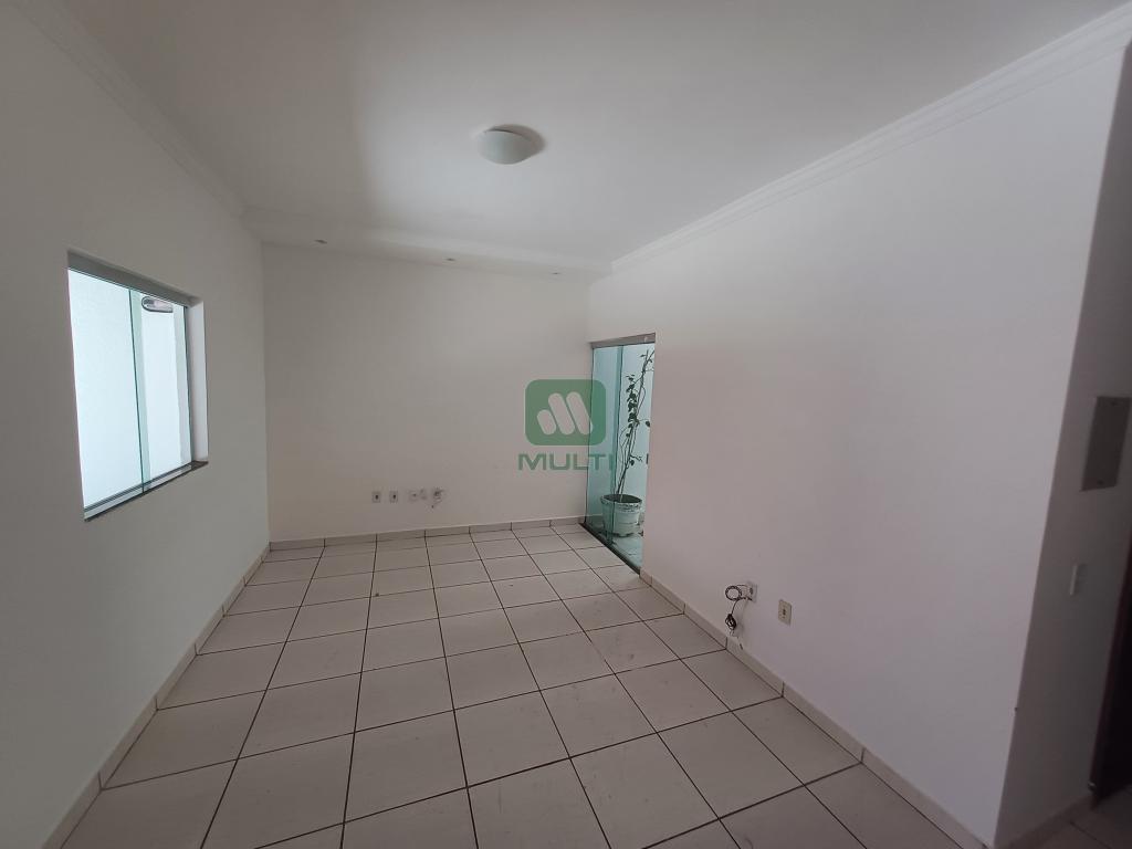 Casa de Condomínio à venda com 3 quartos, 100m² - Foto 1