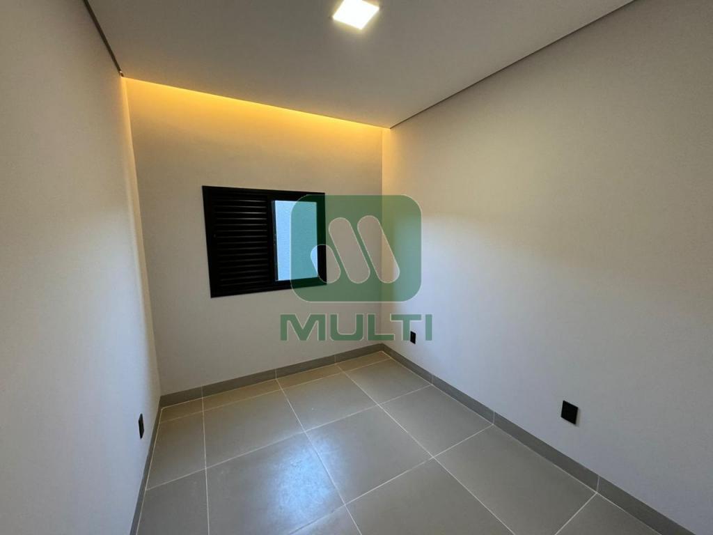 Casa à venda com 3 quartos, 84m² - Foto 8