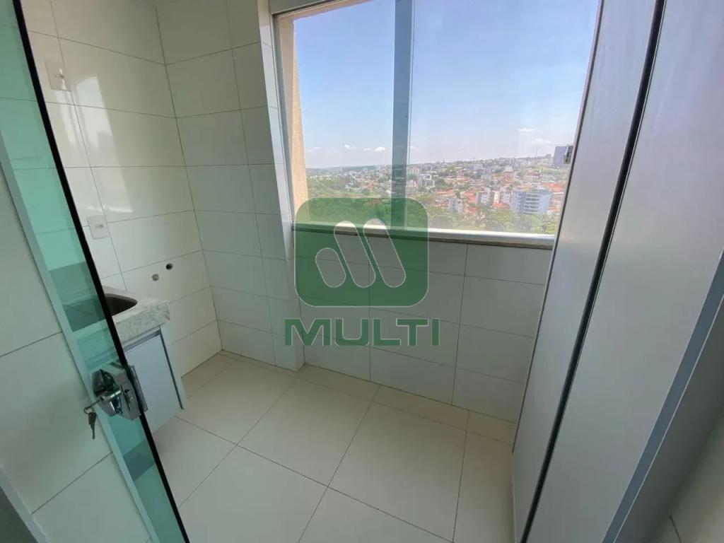 Apartamento à venda com 3 quartos, 145m² - Foto 9