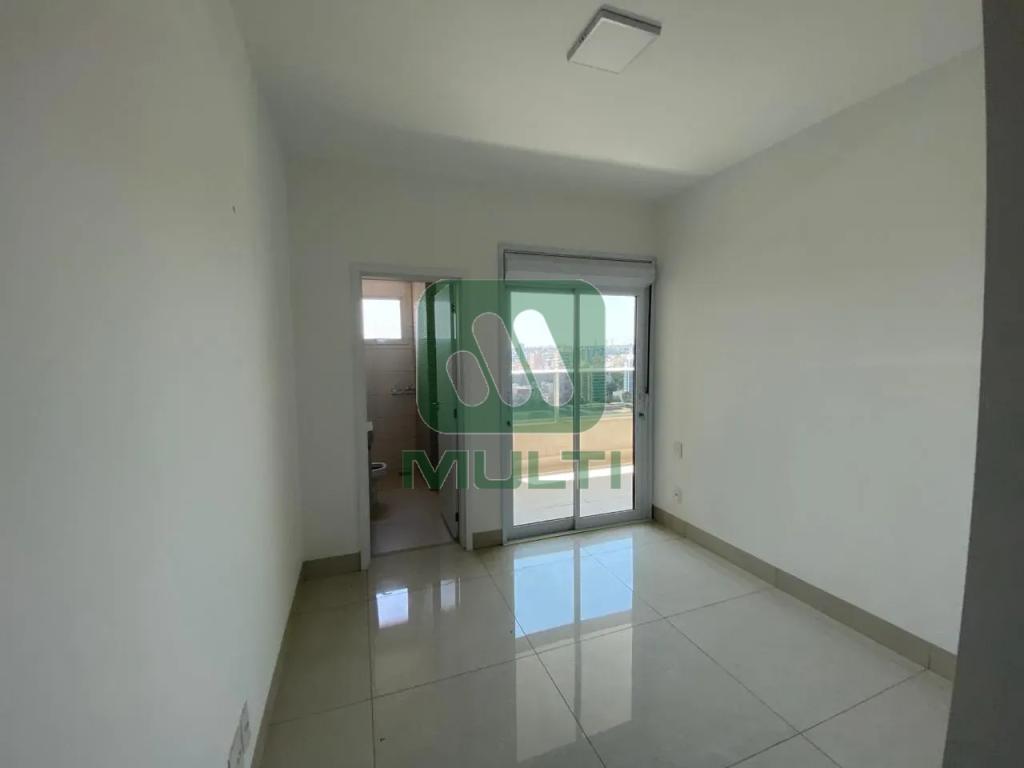 Apartamento à venda com 3 quartos, 145m² - Foto 12