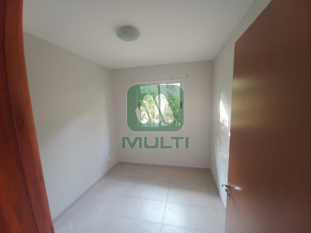 Apartamento à venda com 3 quartos, 73m² - Foto 3