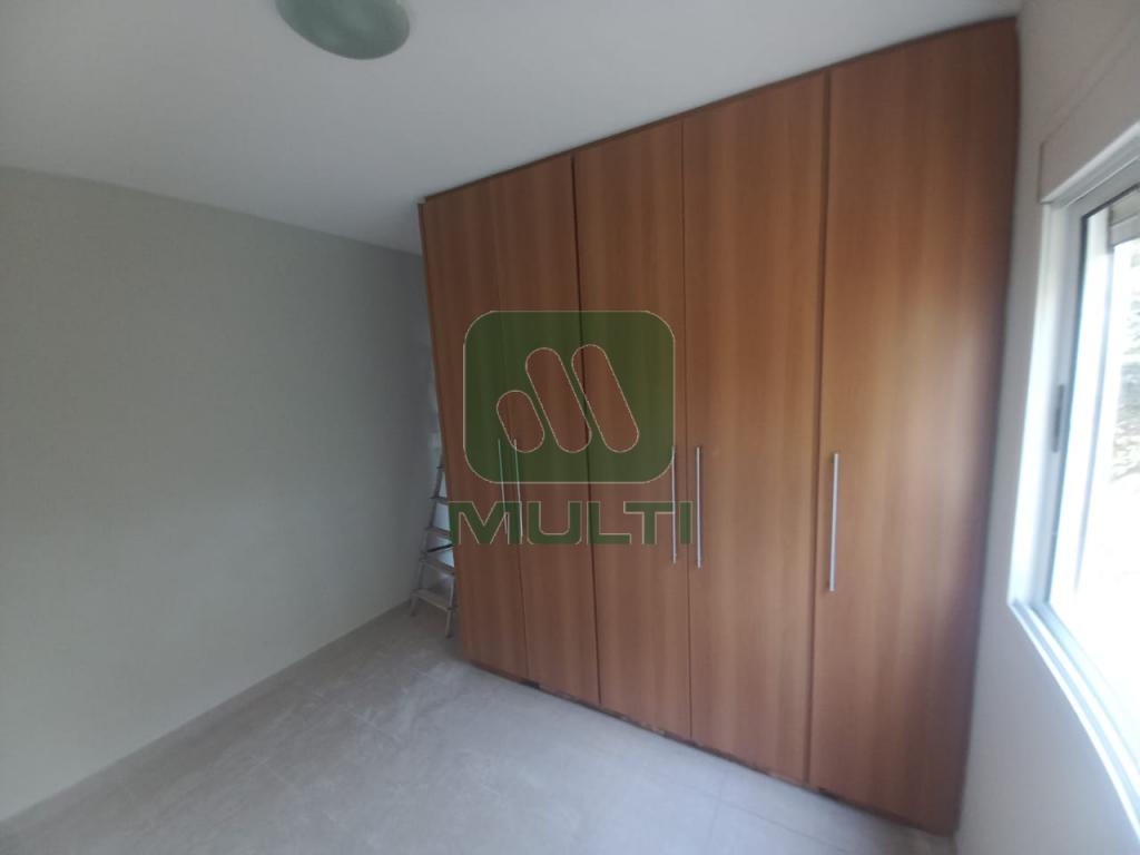 Apartamento à venda com 3 quartos, 73m² - Foto 7