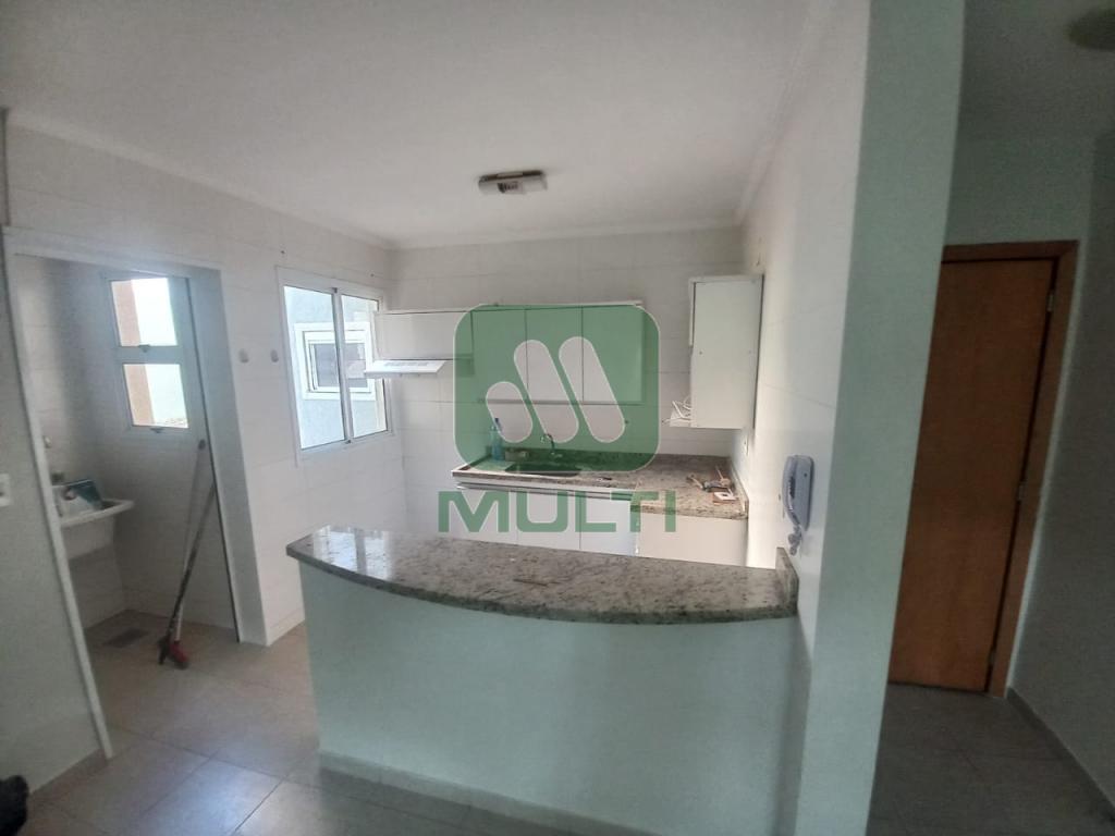 Apartamento à venda com 3 quartos, 73m² - Foto 8